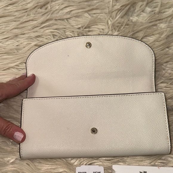 Coach white Leather Wallet - Picture 9 of 12